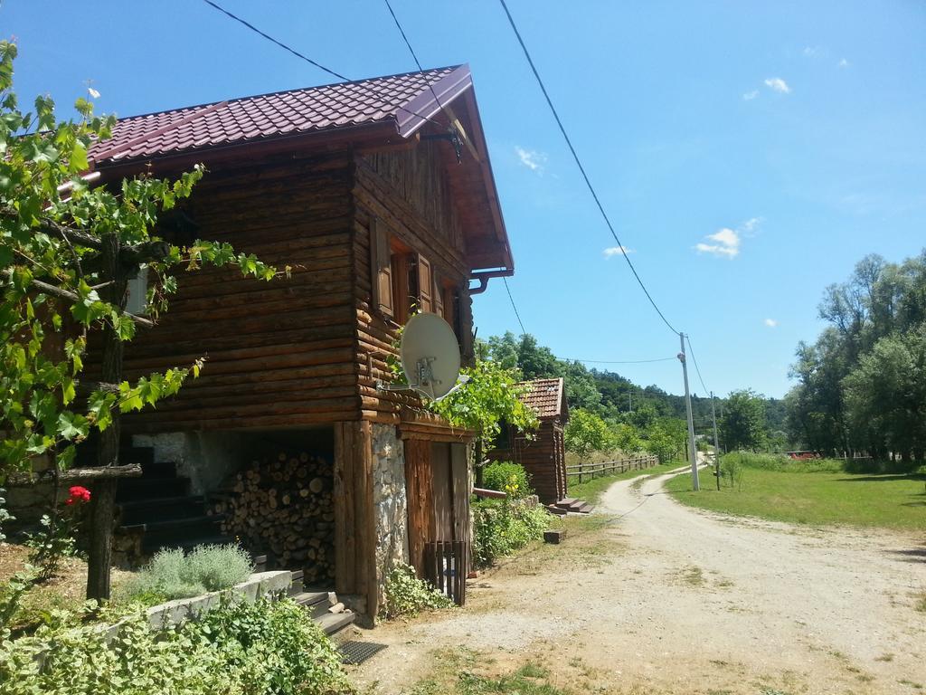 VeljunChalet Riverアパートメント エクステリア 写真